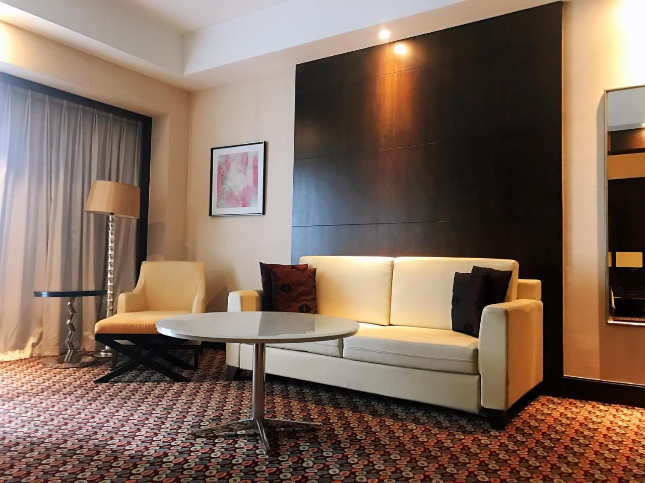 Отель Courtyard By Marriott Beijing Northeast Экстерьер фото